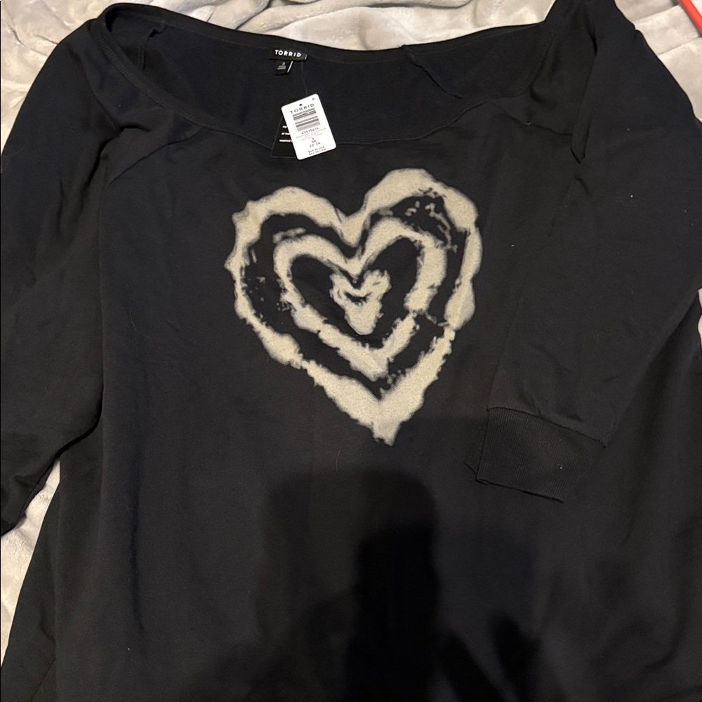 Torrid Black and Cream Heart Graphic Top